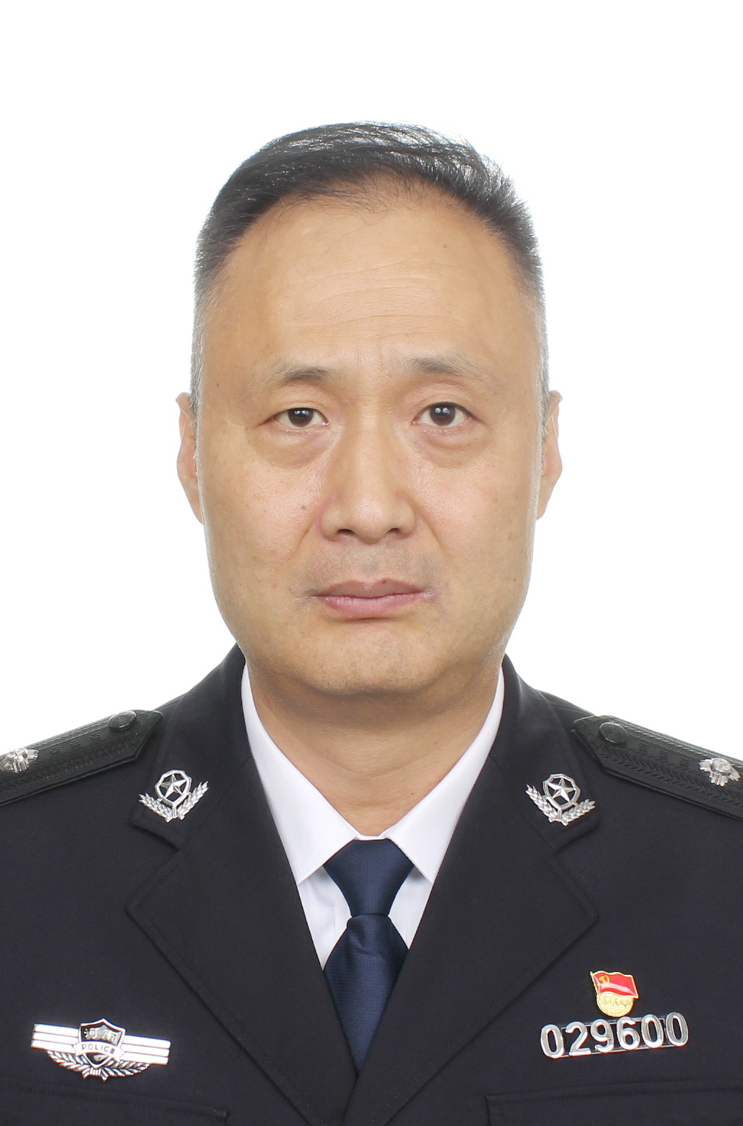 谢局 2寸.jpg